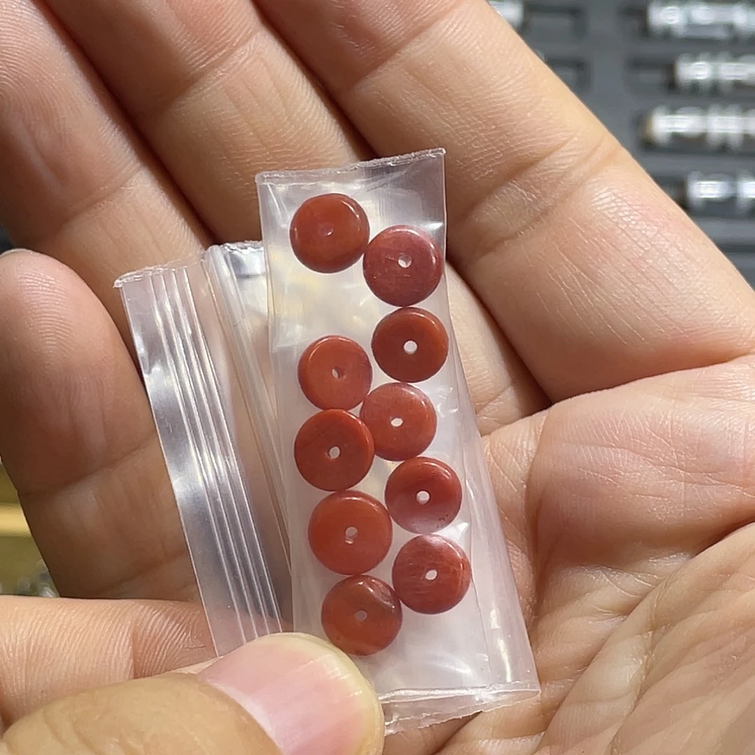 颈饰未镶嵌南红玛瑙