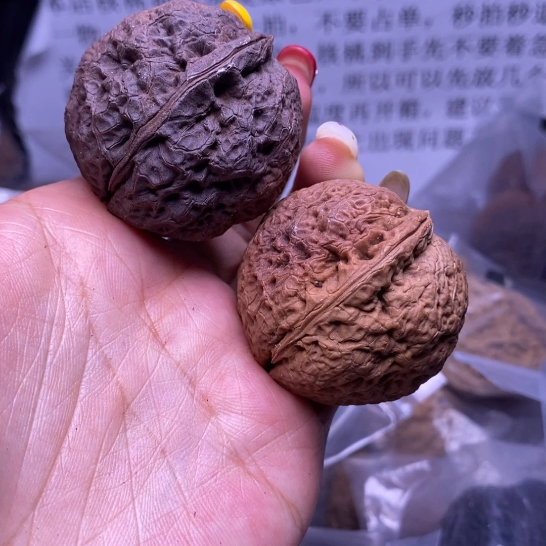 把件文玩核桃云南野生铁核桃13号41mm
