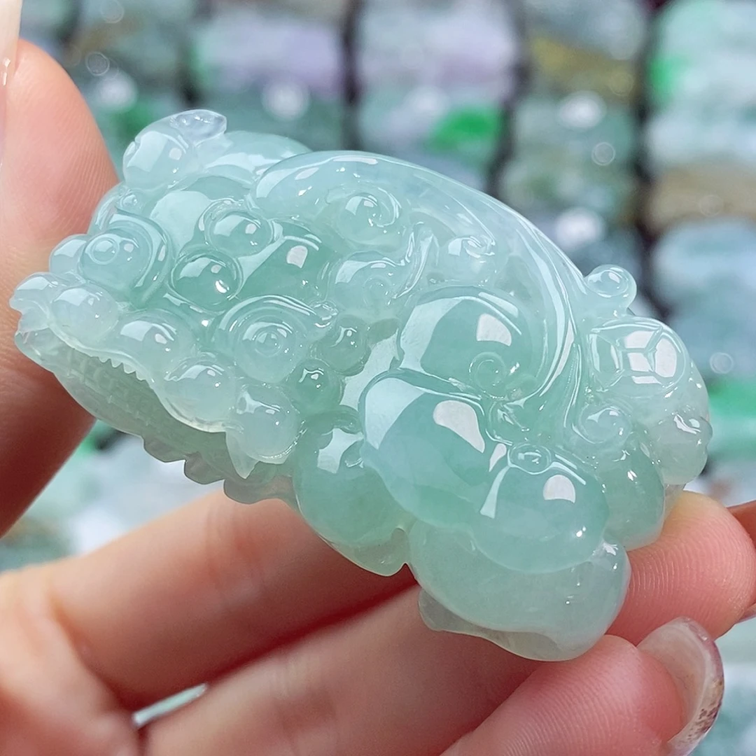 颈饰未镶嵌翡翠天然