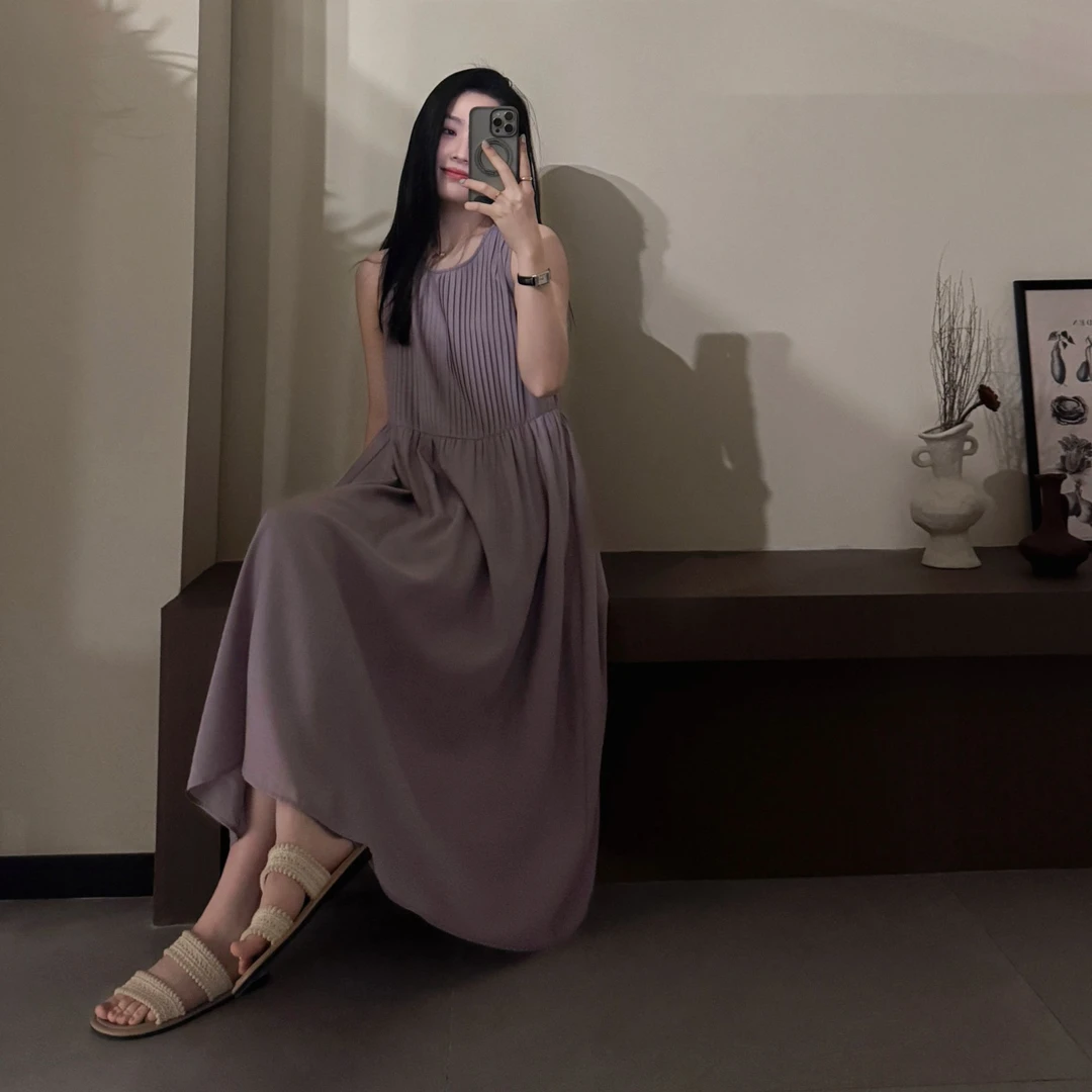 今婷韩系休闲舒适时尚设计感高级宽松无袖风琴褶连衣裙-M25201384