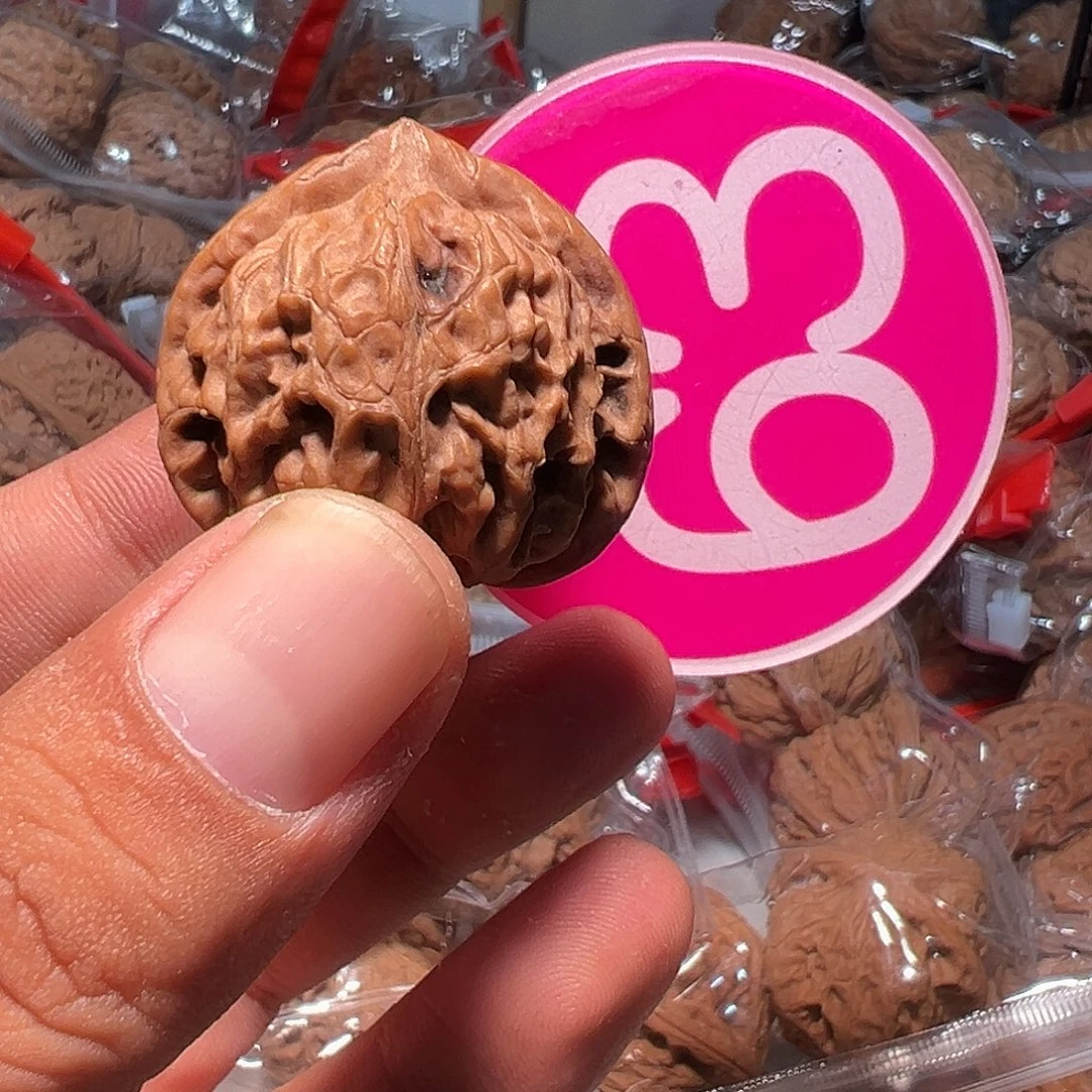 0***.文玩核桃，粉色63号