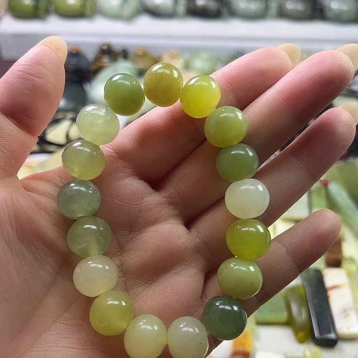 蛇纹石玉未镶嵌珠宝奇石