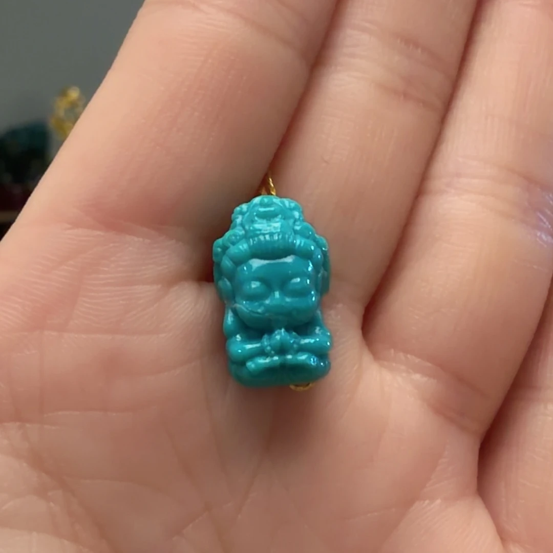 绿松石未镶嵌颈饰