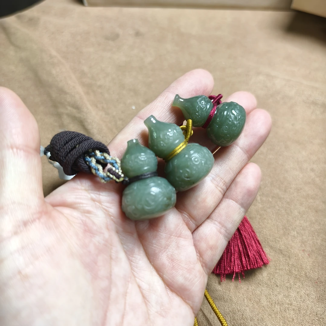 新疆和田玉葫芦福禄多子多福多样性发货拍一发一
