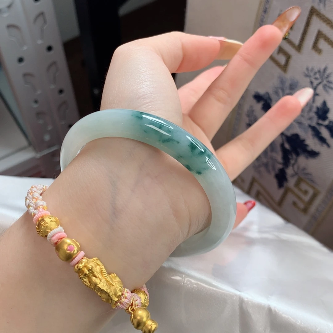 翡翠手镯未镶嵌58晴底飘花正圈～