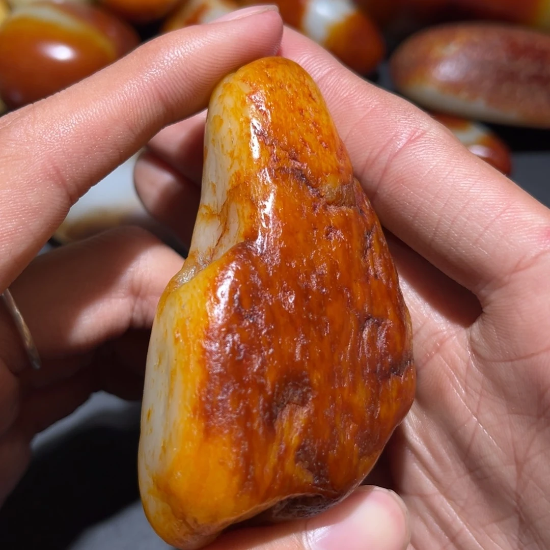 和田玉未镶嵌珠宝奇石