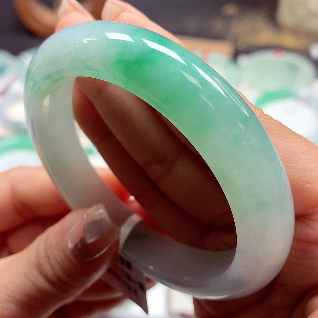 翡翠手镯未镶嵌56正17号88