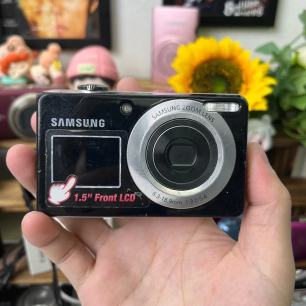 95新 Samsung/三星 三星pl100双屏福利价冷白皮氛围感送相机包