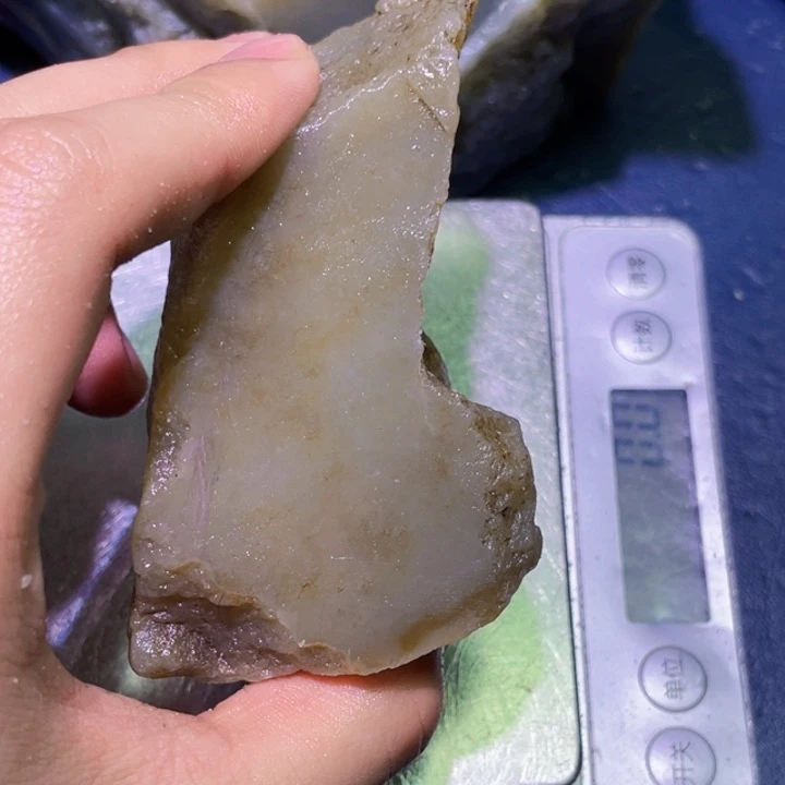 和田玉（糖玉）未镶嵌珠宝半成品