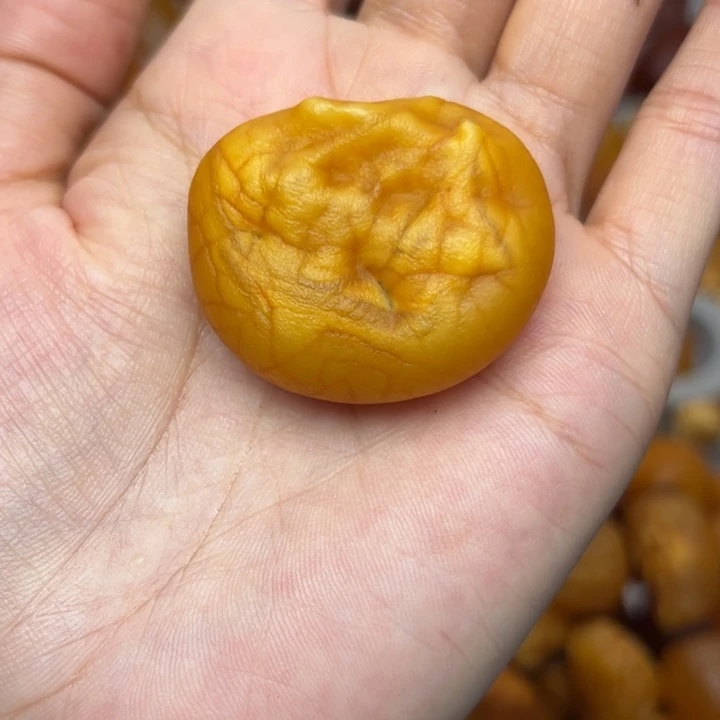 琥珀未镶嵌裸石天然蜜蜡