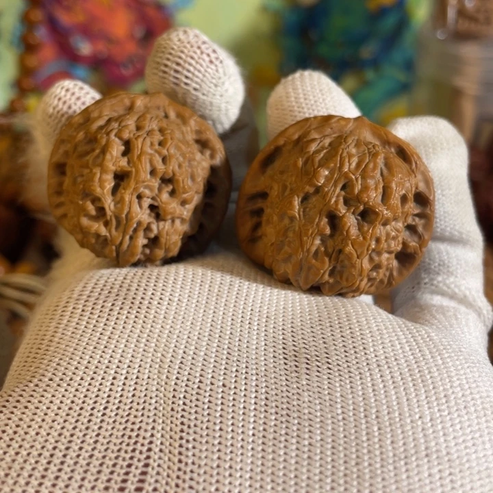 核桃血麒麟 文玩核桃