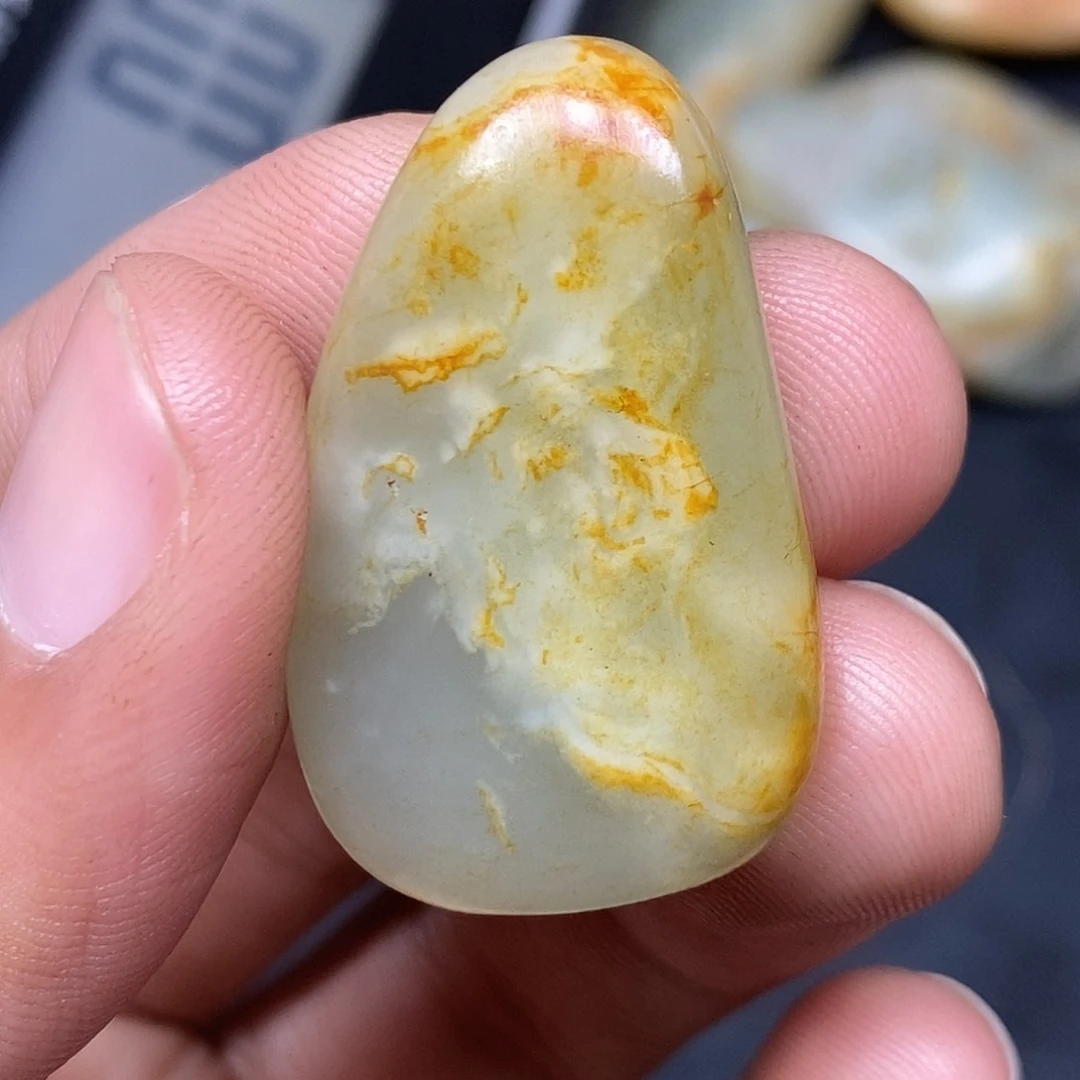 和田玉（糖玉）未镶嵌挂件