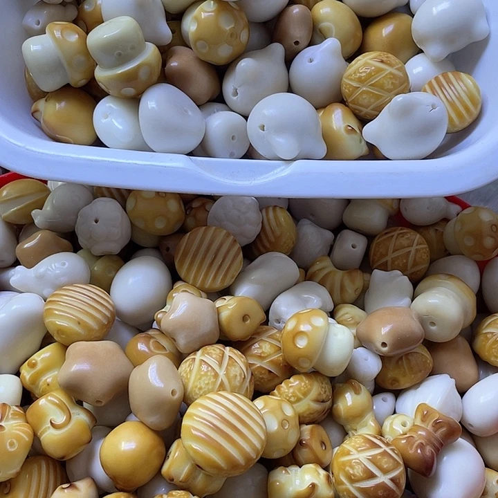 白玉菩提吊坠小瑕象牙果二个两单宠一个