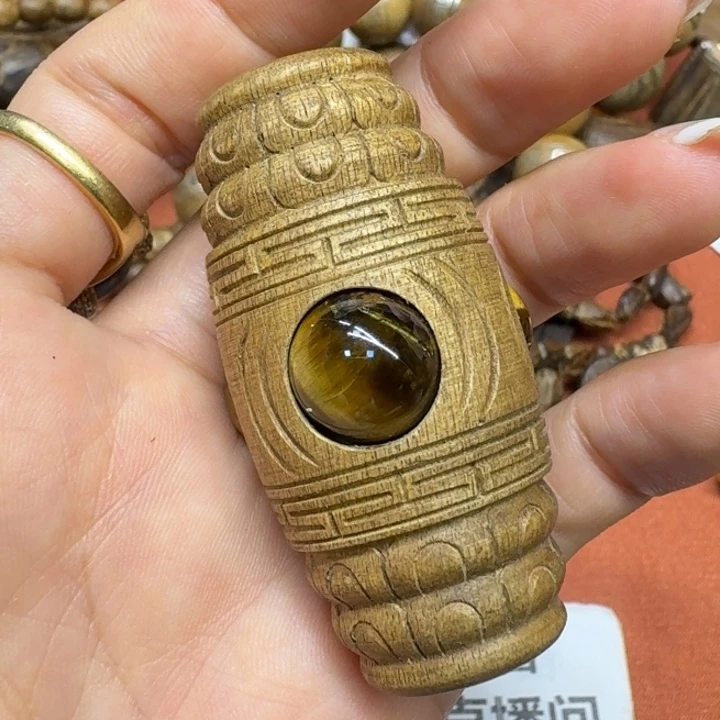 大叶紫檀（黑酸枝木类）