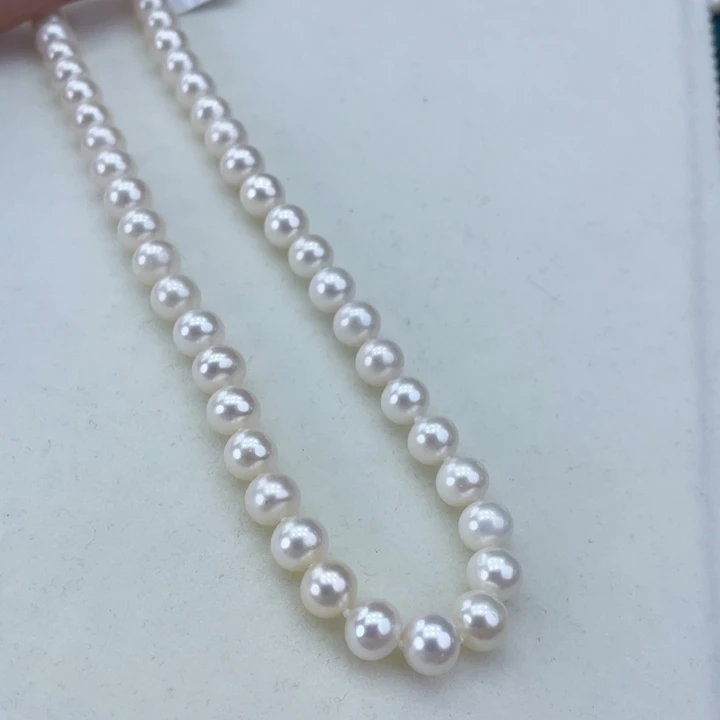 淡水珍珠颈饰银S925镶嵌卡8冷白高品￼