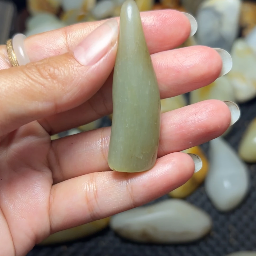 未镶嵌和田玉挂件A54