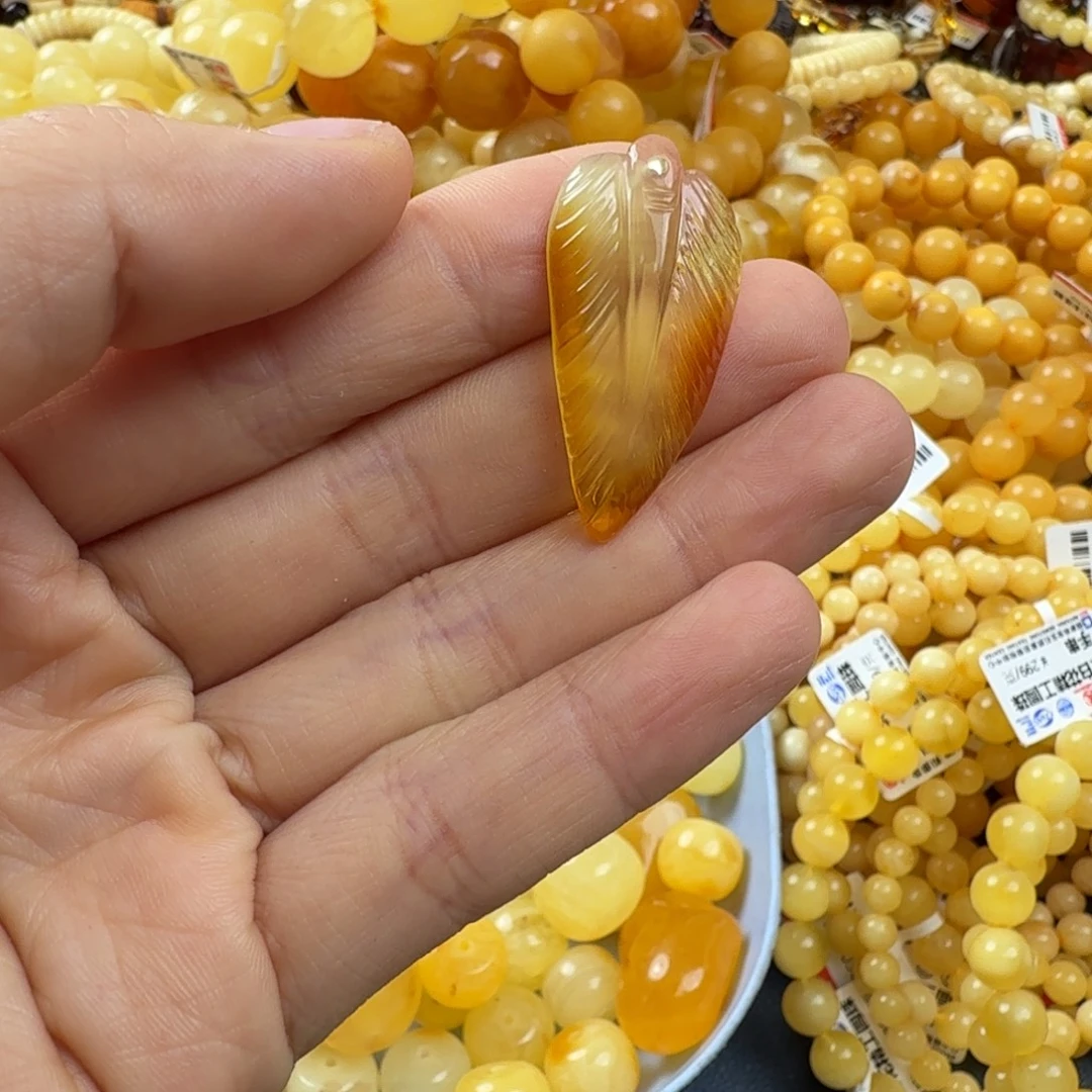 琥珀未镶嵌珠宝奇石