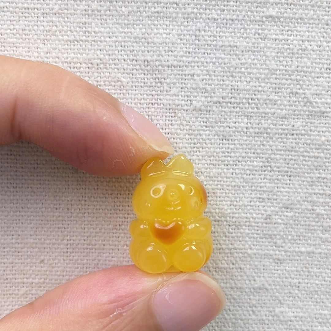 琥珀未镶嵌裸石小兔