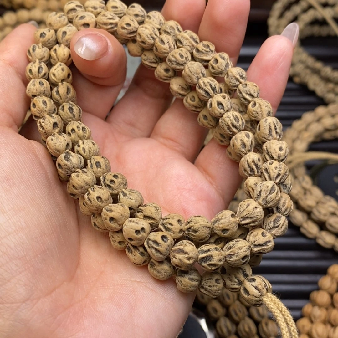 柏香籽/百香籽吊坠阿****巴