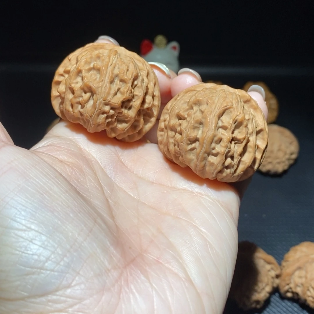 文玩核桃把件苹果园