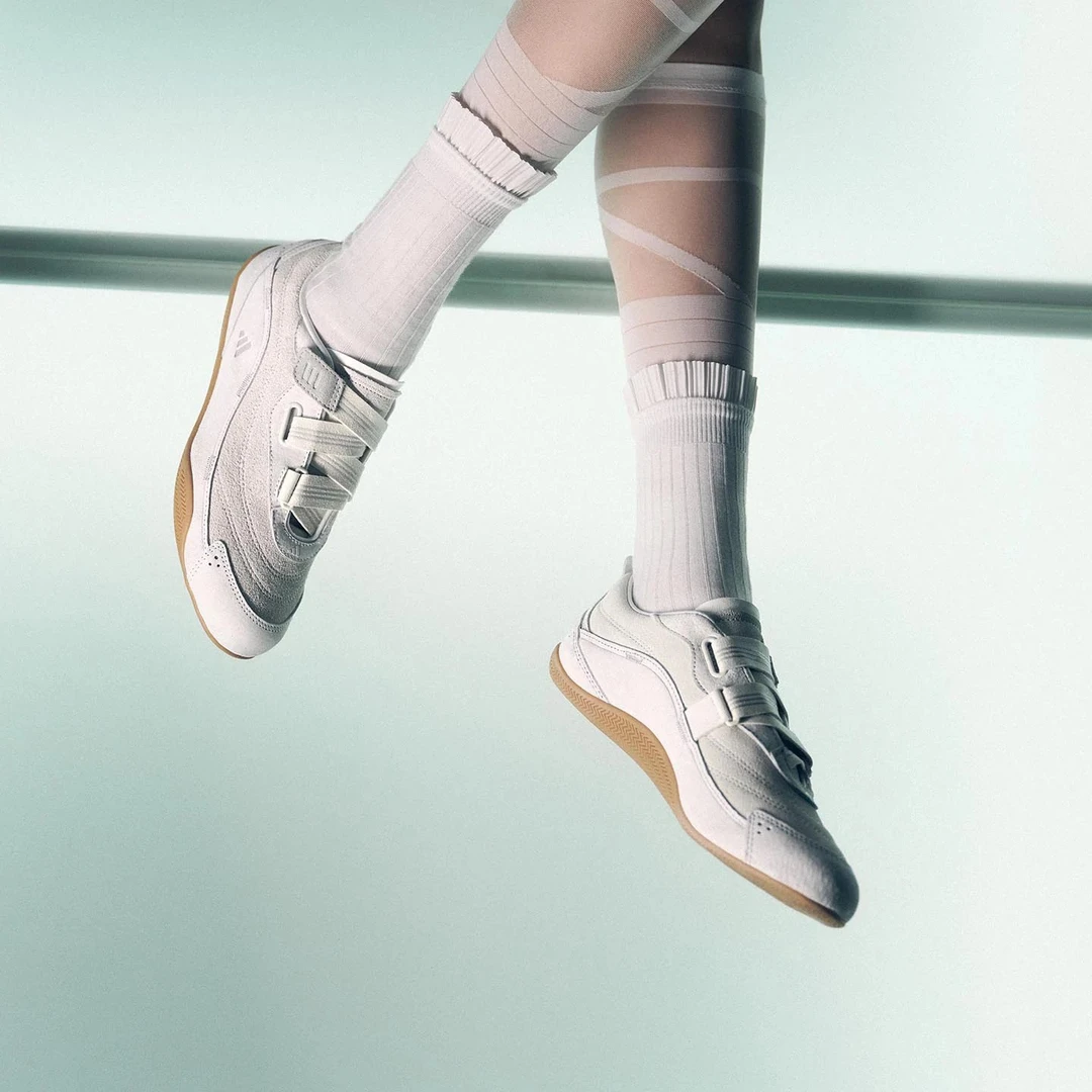 【滔搏爆款】阿迪达斯adidas女子城市机能芭蕾风薄底鞋运动鞋JS0151