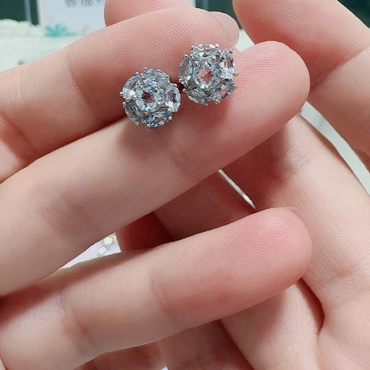 合成立方氧化锆925银耳钉