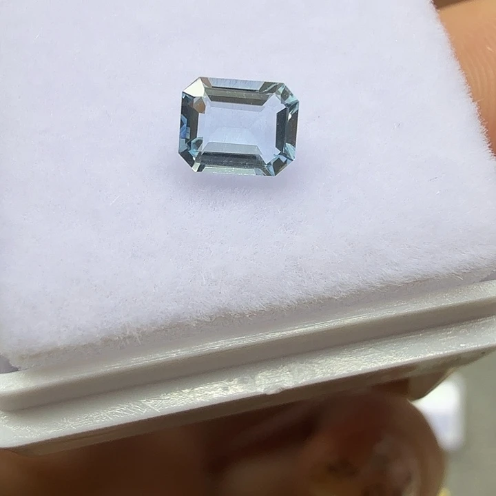 海蓝宝石裸石祖母切34分