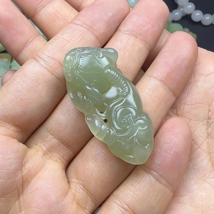 和田玉未镶嵌挂件