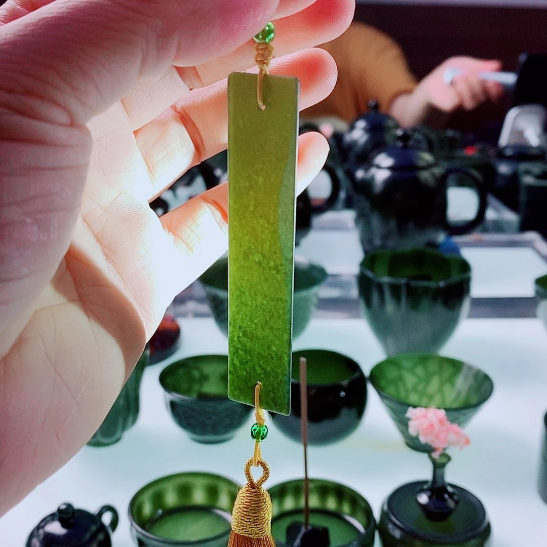 未镶嵌和田玉（青玉）摆件