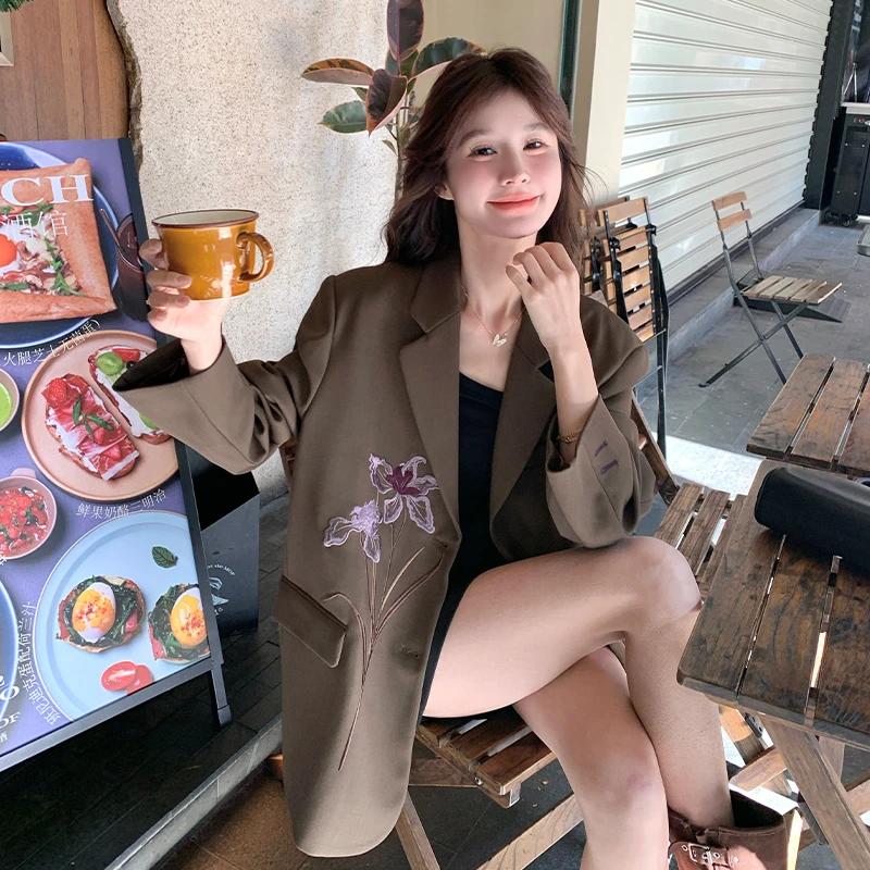 设计感重工刺绣西装外套女2025早春新款韩系咖色复古休闲百搭西服