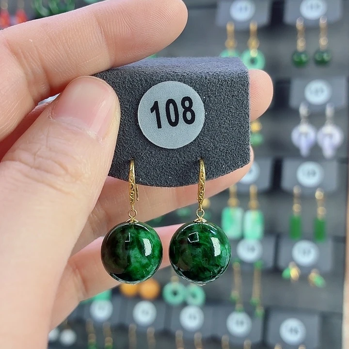 翡翠18K金镶嵌耳饰