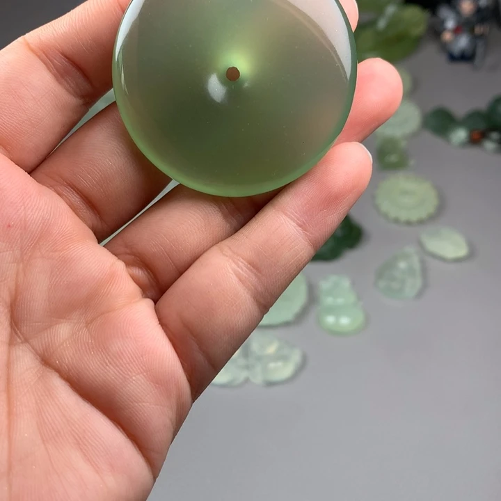 岫玉未镶嵌吊坠(不含链)