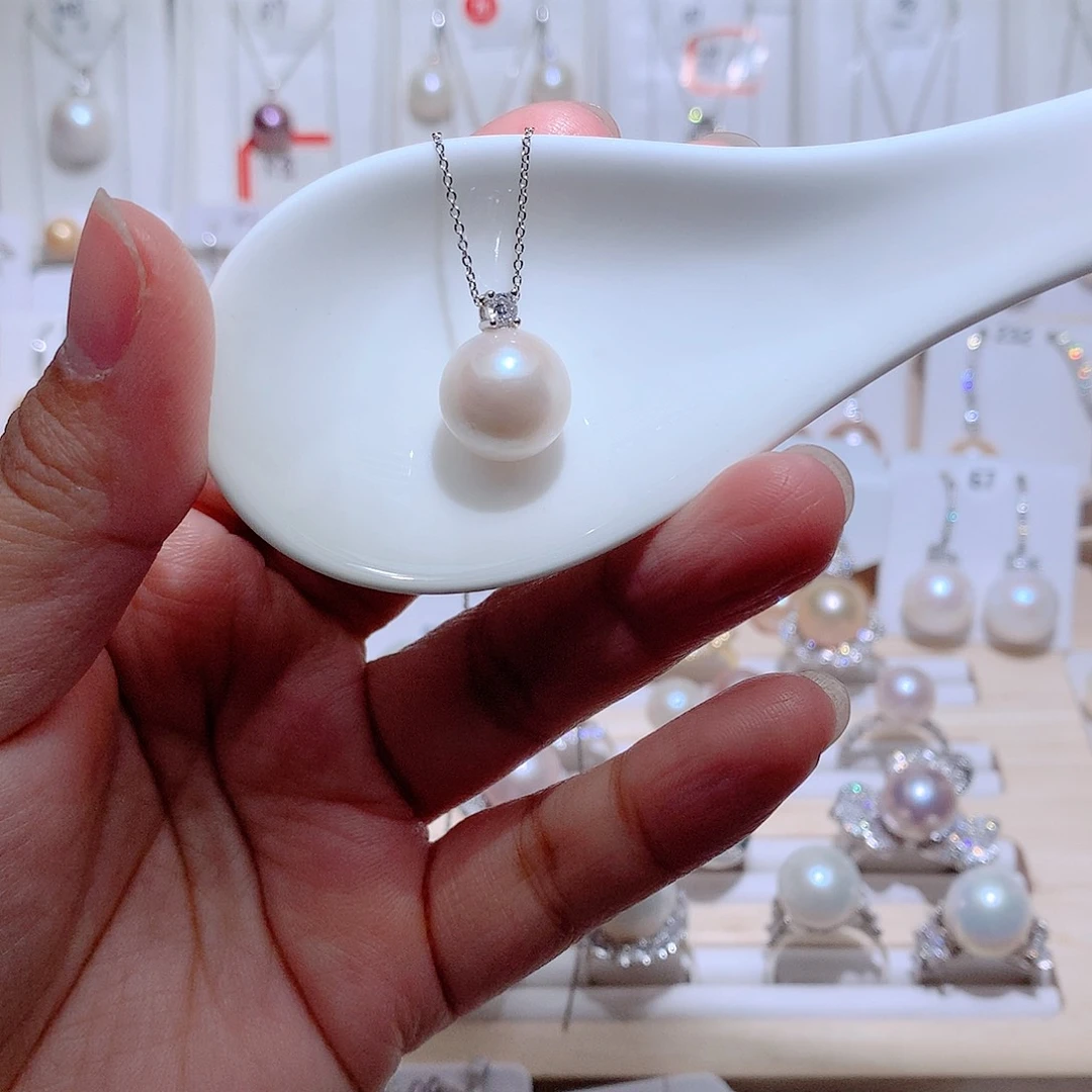 吊坠(赠链)淡水珍珠银S925镶嵌CC12.8mm