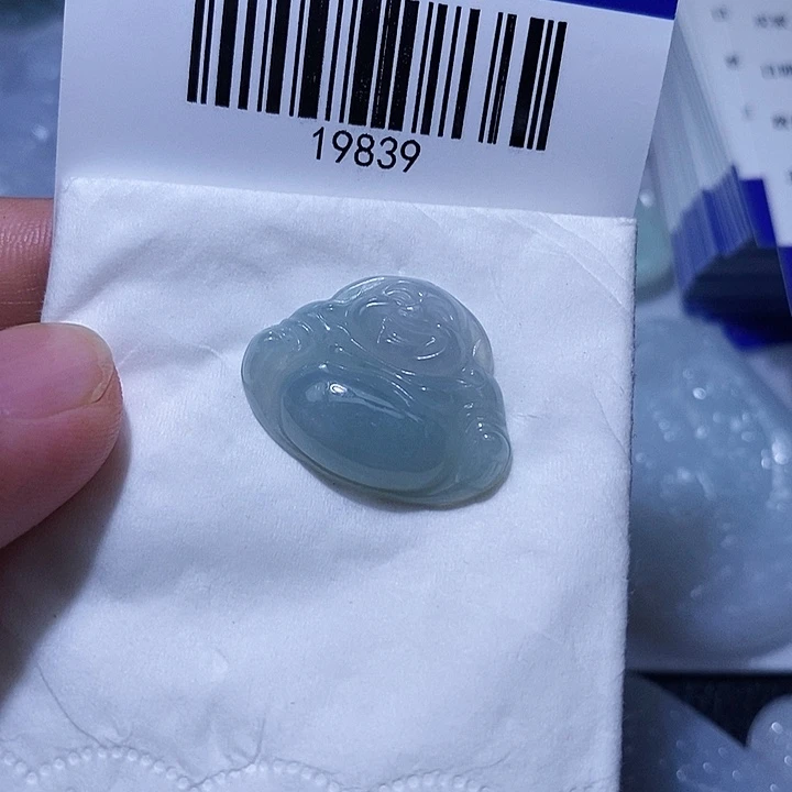 颈饰未镶嵌翡翠天光墟翡翠市场现金代购
