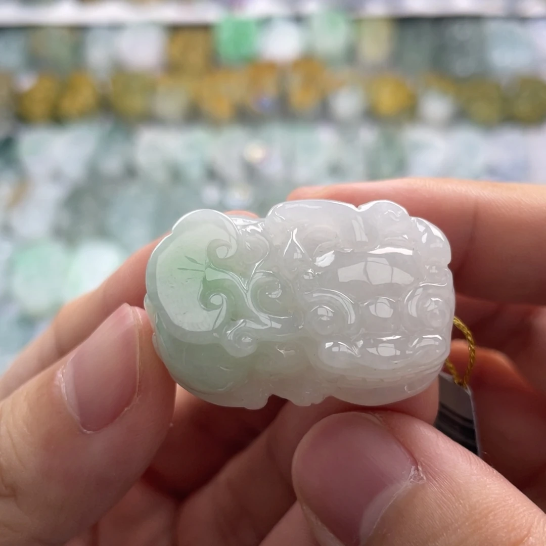 翡翠未镶嵌颈饰貔貅10