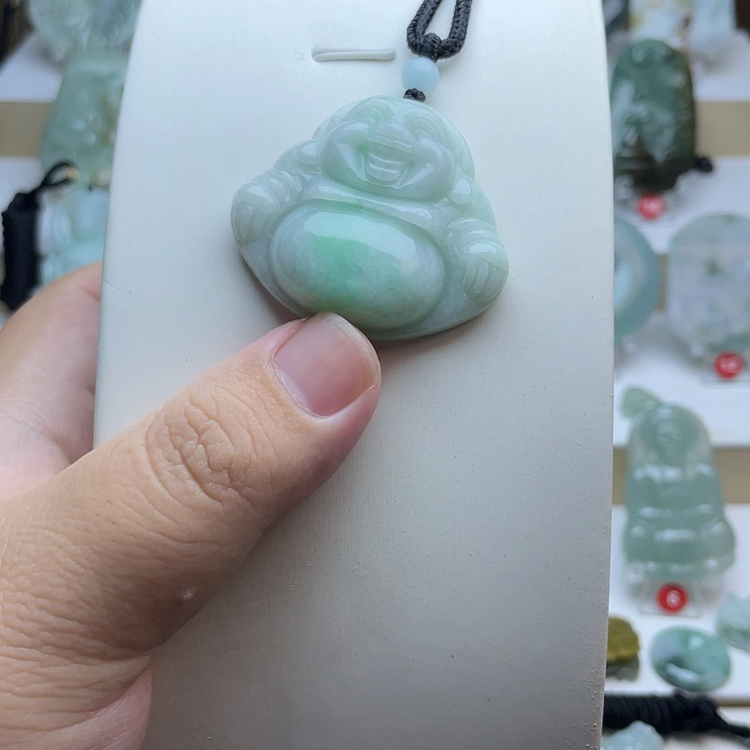 淡***柔翡翠未镶嵌颈饰佛公
