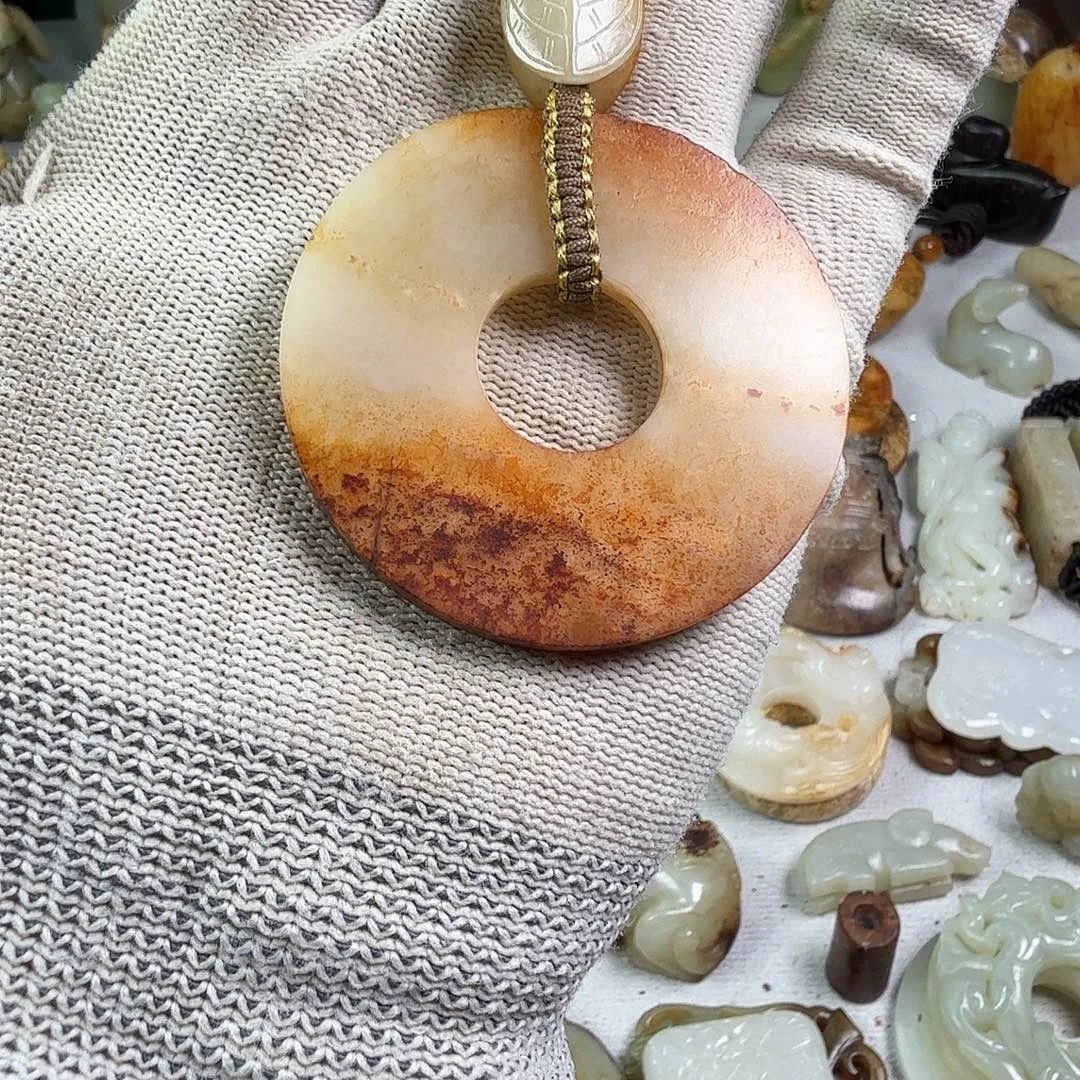 未镶嵌和田玉（糖玉）车挂