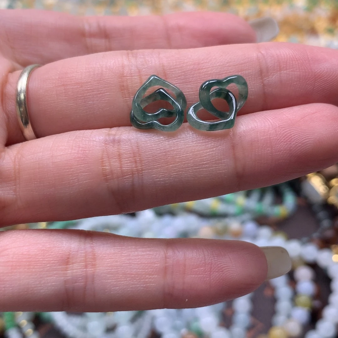 颈饰未镶嵌翡翠双环