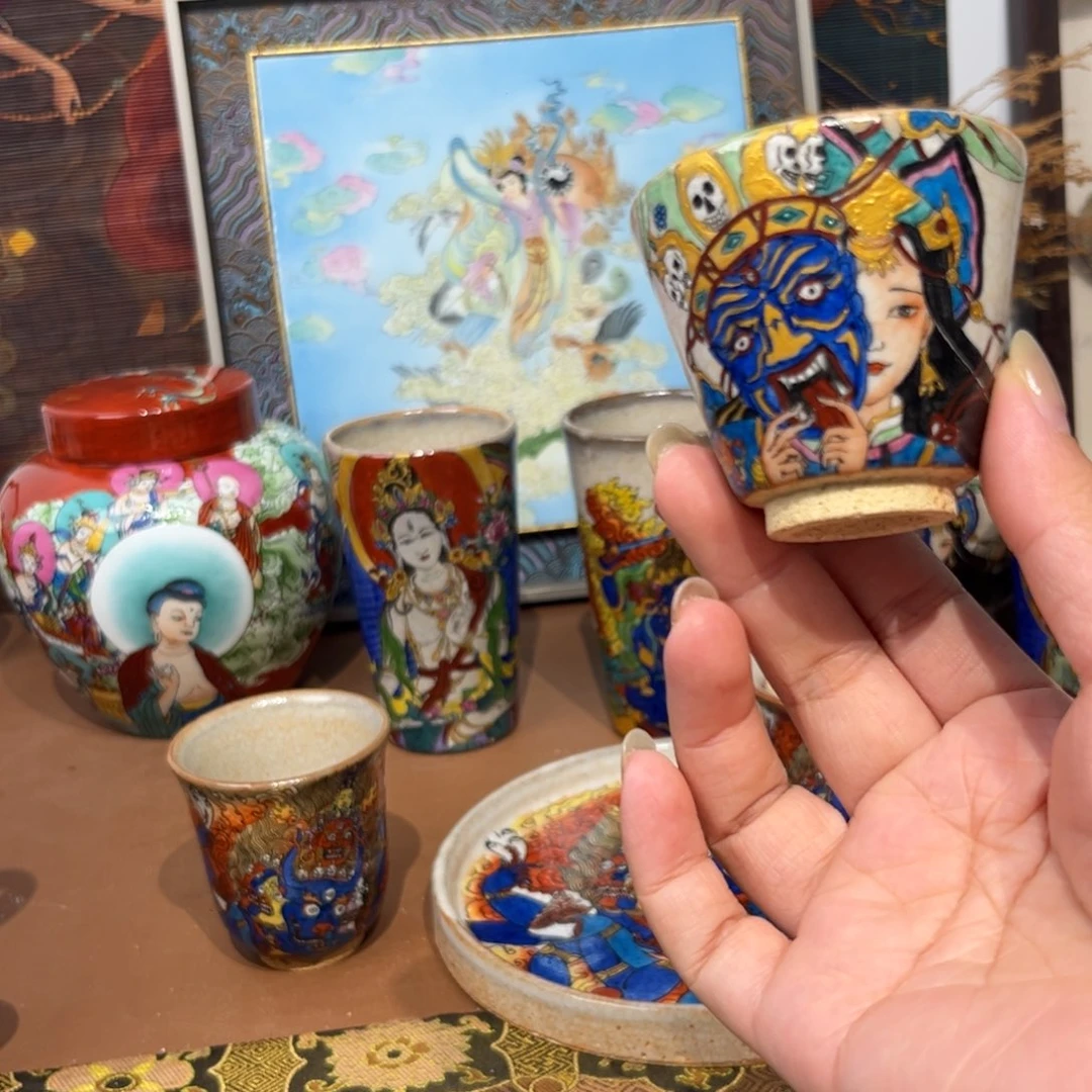 手工手绘扎基拉姆茶杯