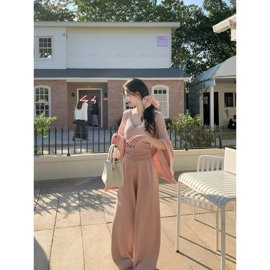 万万-清清【罗马许愿池】早春新款慵懒风三件套开衫吊带垂感阔腿裤