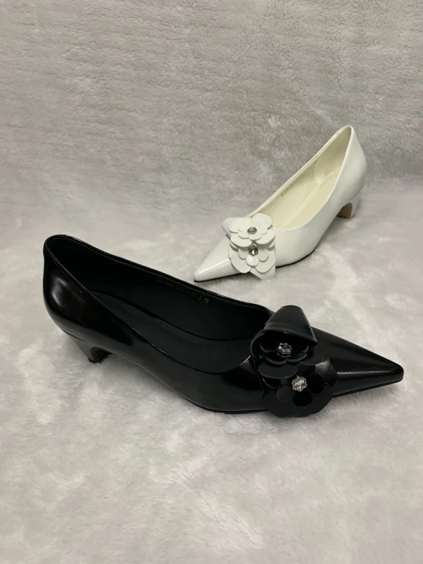 通用单鞋轻职风尖头方根高跟鞋女士休闲细跟黑色百搭高跟鞋2698