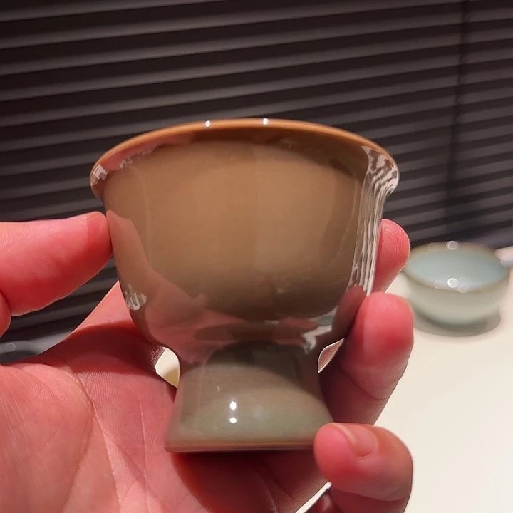 晴***️龙泉青瓷哥窑氧化烧高足杯