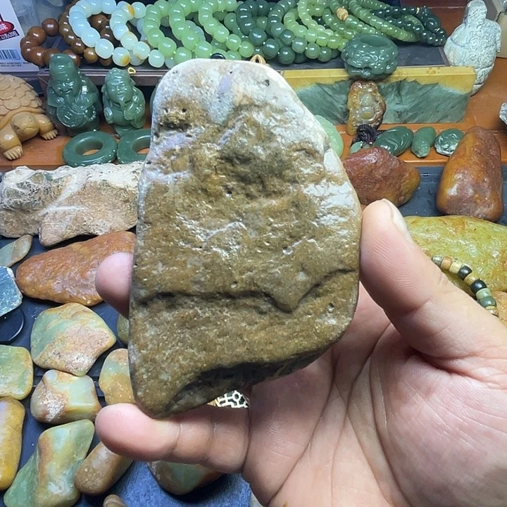 岫岩老玉（透闪石质玉）未镶嵌挂件奋***g