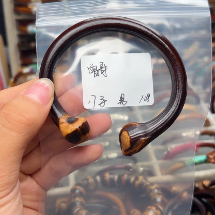 曾***哥藤类。。。。。。。。。。。。