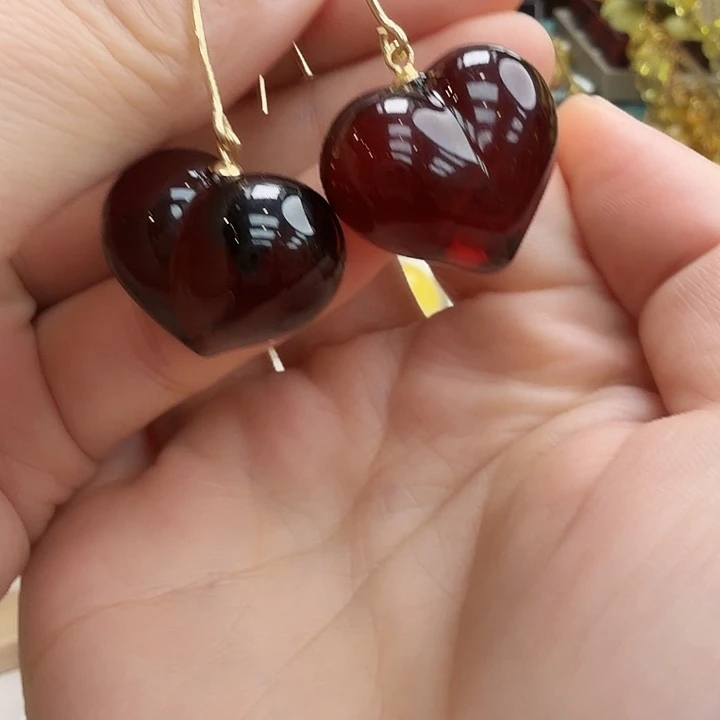 琥珀未镶嵌珠宝奇石