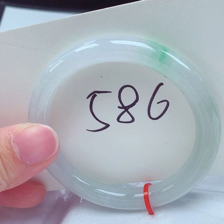 翡翠未镶嵌手镯翡翠