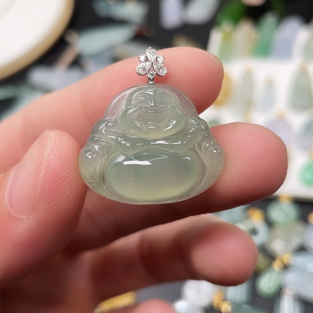 翡翠18K金镶嵌颈饰佛公