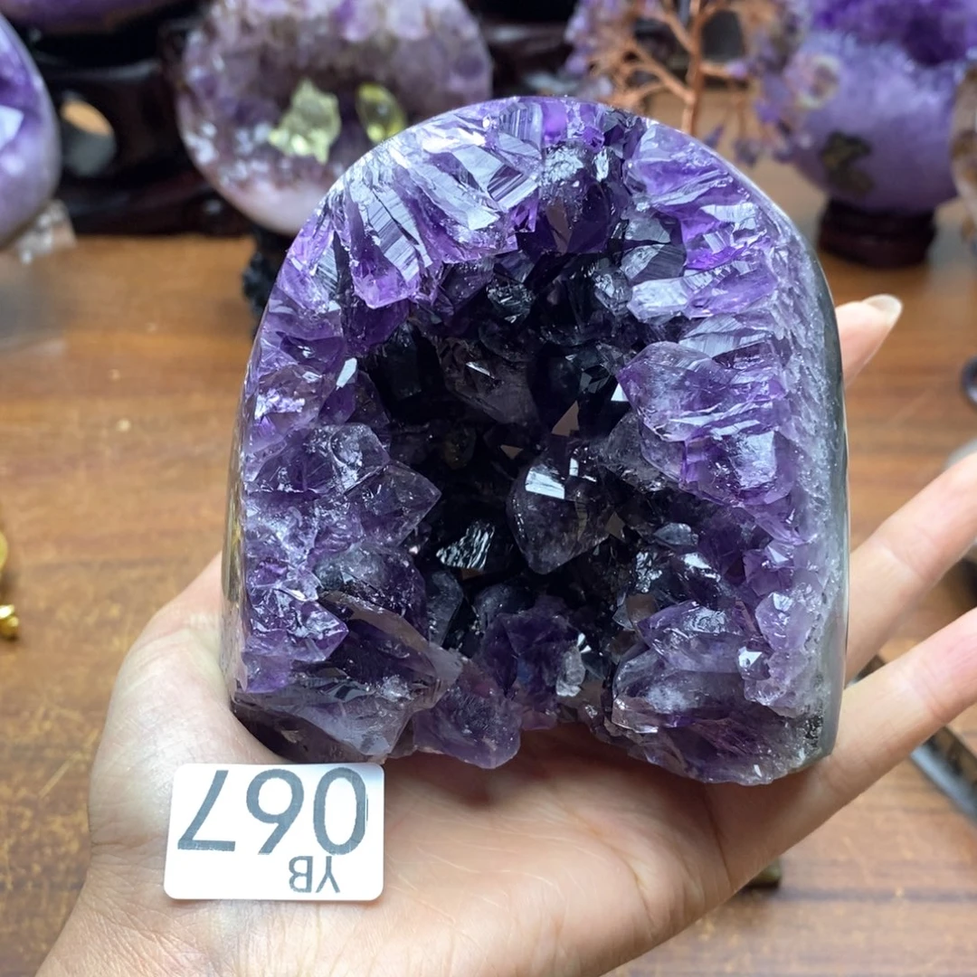 未镶嵌水晶大型摆件（非配饰）