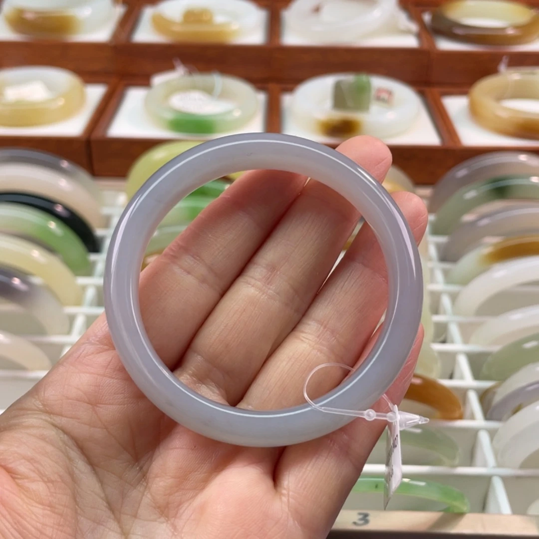 【闪购商品】和田玉手镯未镶嵌