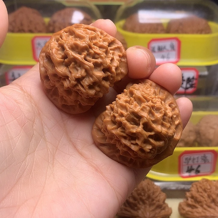 吊坠文玩核桃玄月